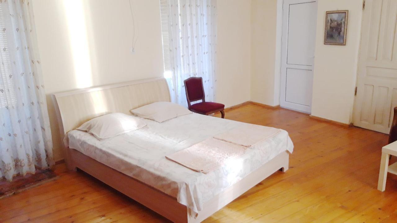 Pospolita Guest House Kutaisi Esterno foto